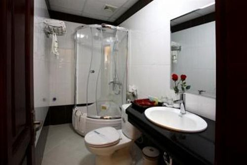 Khách sạn Palace 2*