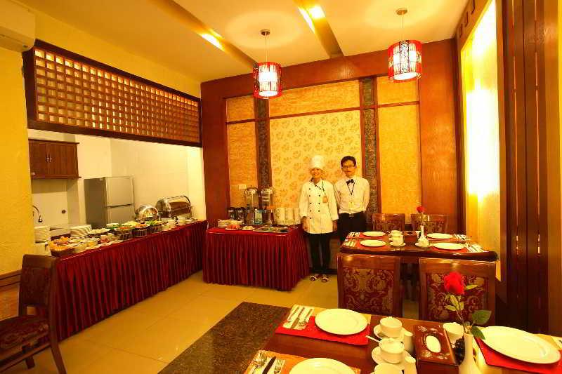 Palace Khách sạn
