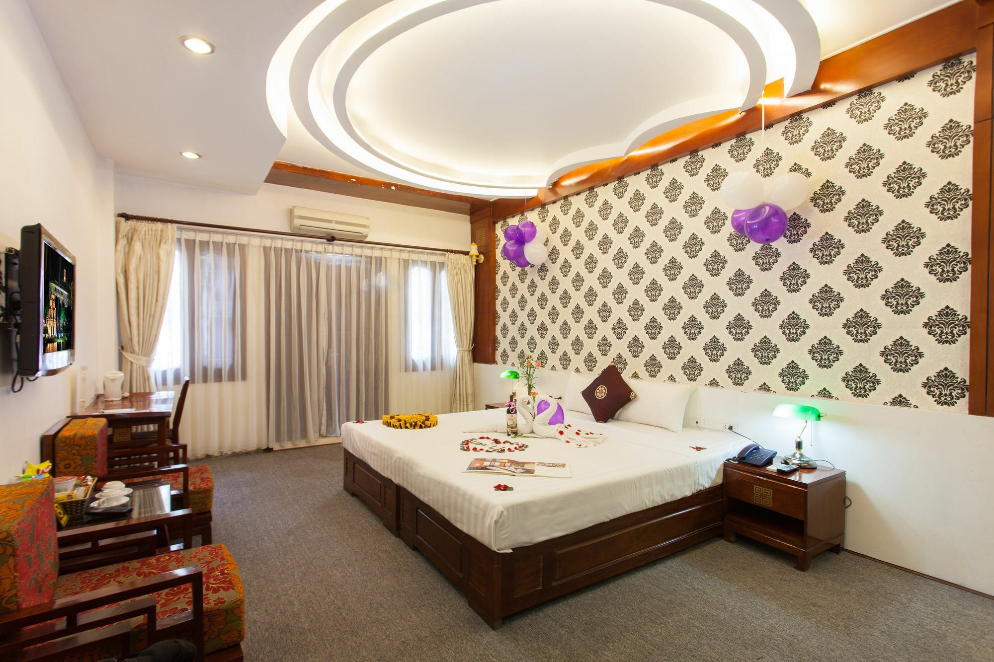 Palace Khách sạn 2*